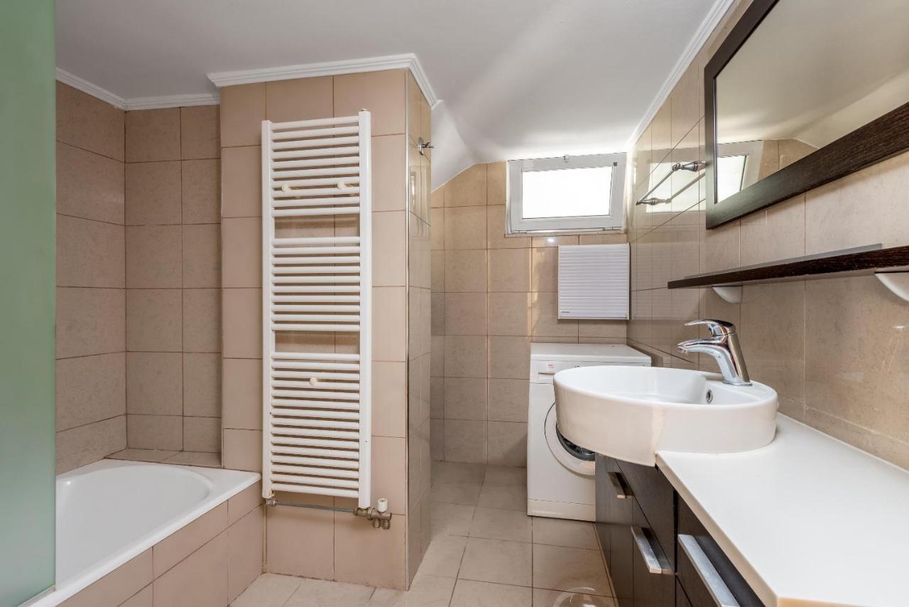Villa Olive Tree *